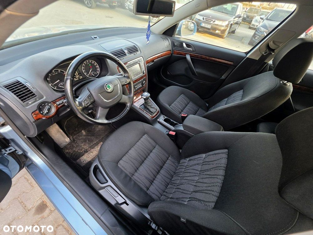 Skoda Octavia 1.8 TSI Elegance DSG - 11