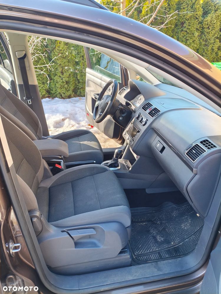 Volkswagen Touran 1.6 TDI DPF Comfortline DSG - 9
