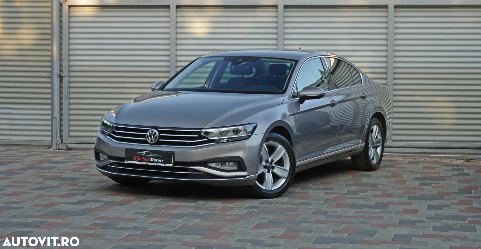 Volkswagen Passat 2.0 TDI DSG Highline - 9