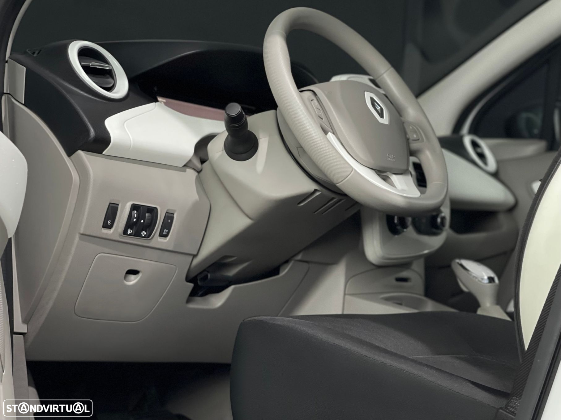 Renault Zoe (c/ Bateria) Life - 2