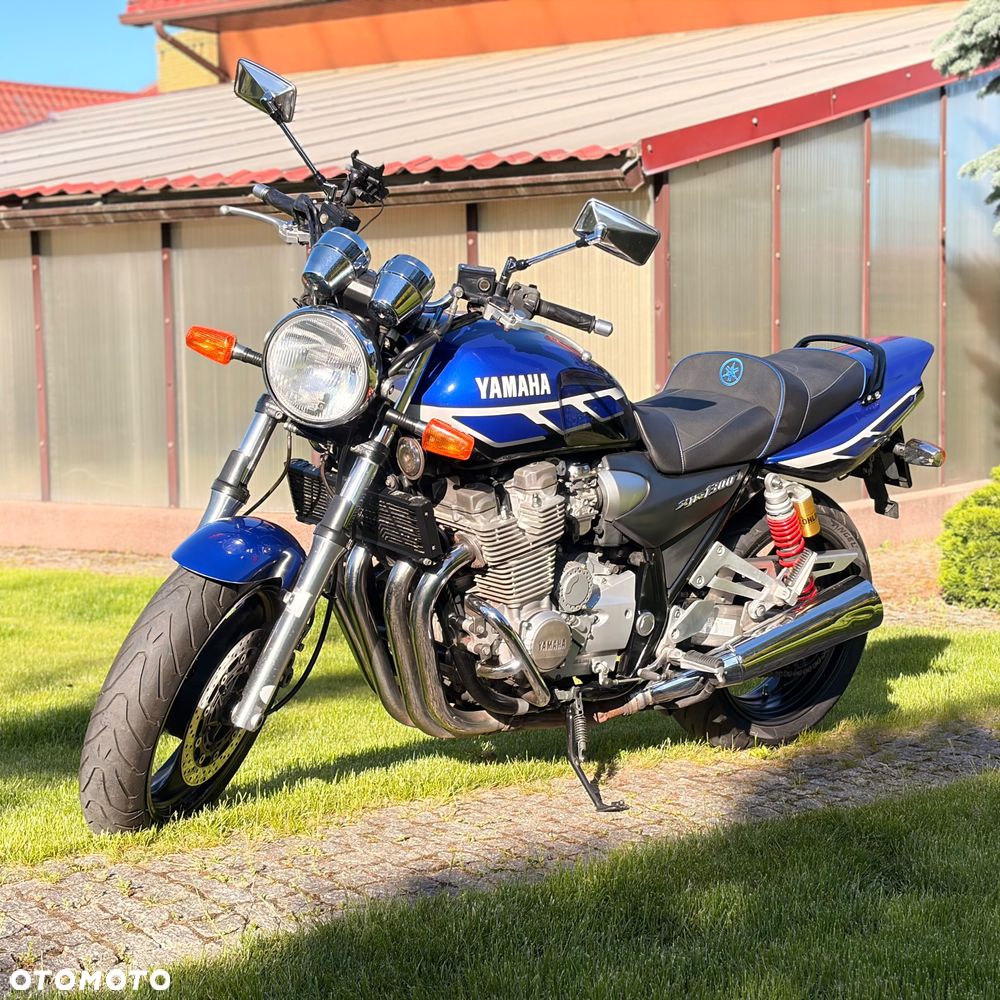 Yamaha XJR - 2