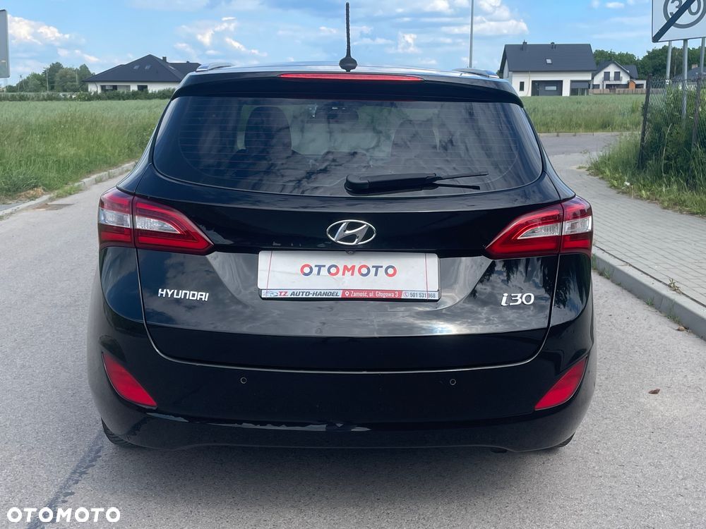 Hyundai i30 blue Kombi 1.6 CRDi Passion - 28