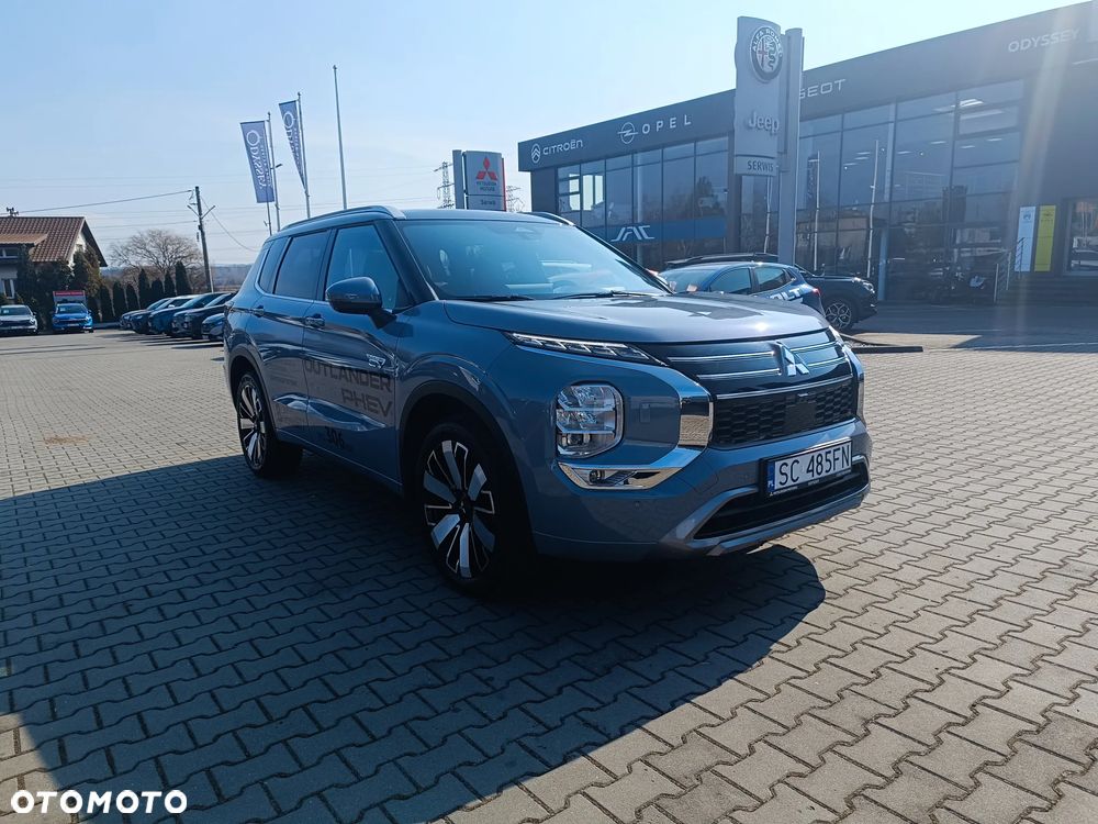Mitsubishi Outlander Instyle Plus - 3