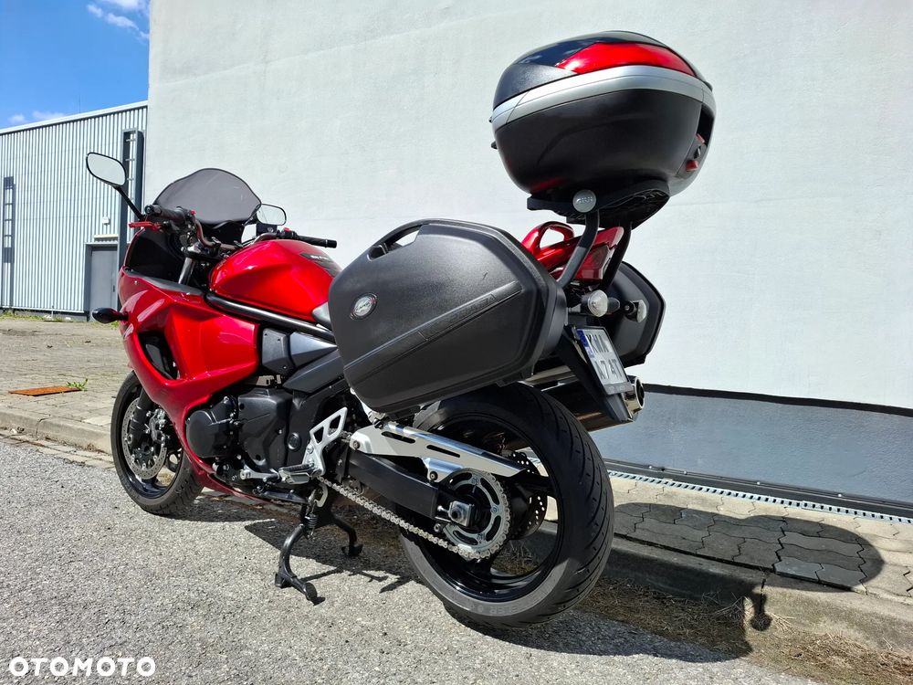 Suzuki GSX - 22