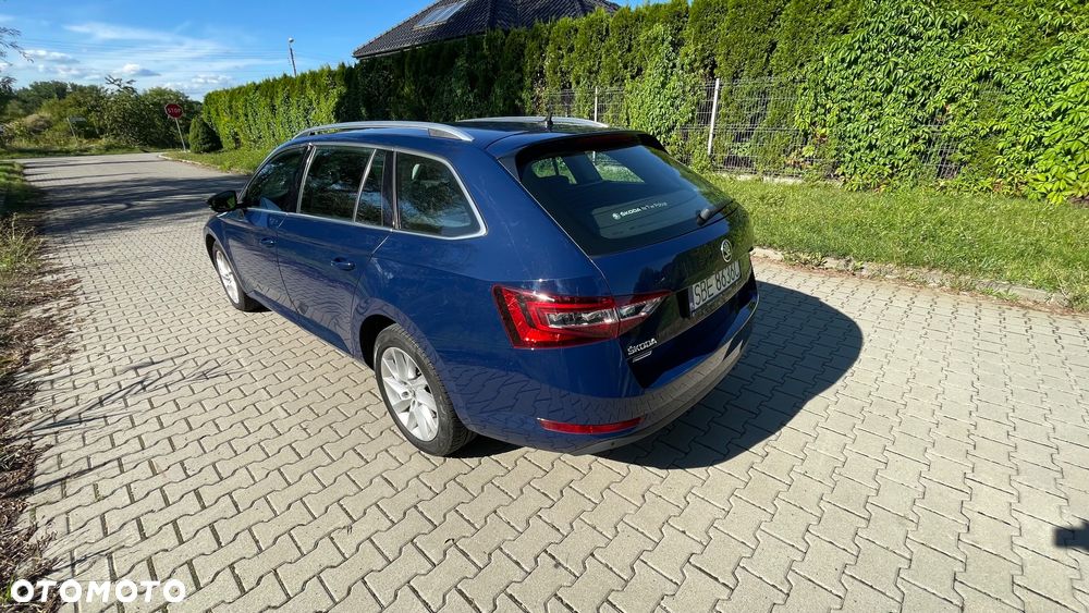 Skoda Superb 2.0 TDI 4x4 Style DSG - 3