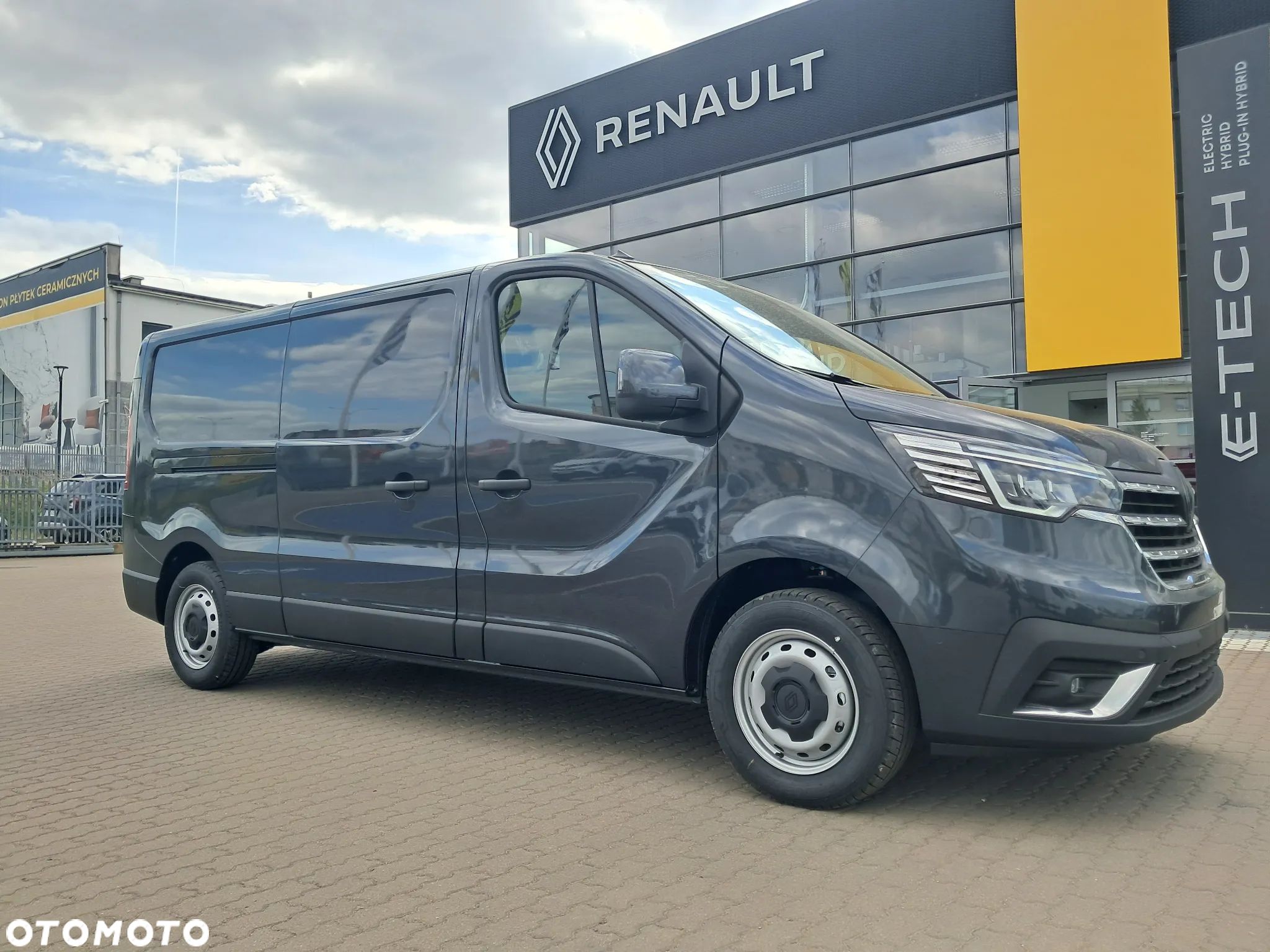 Renault Trafic - 1