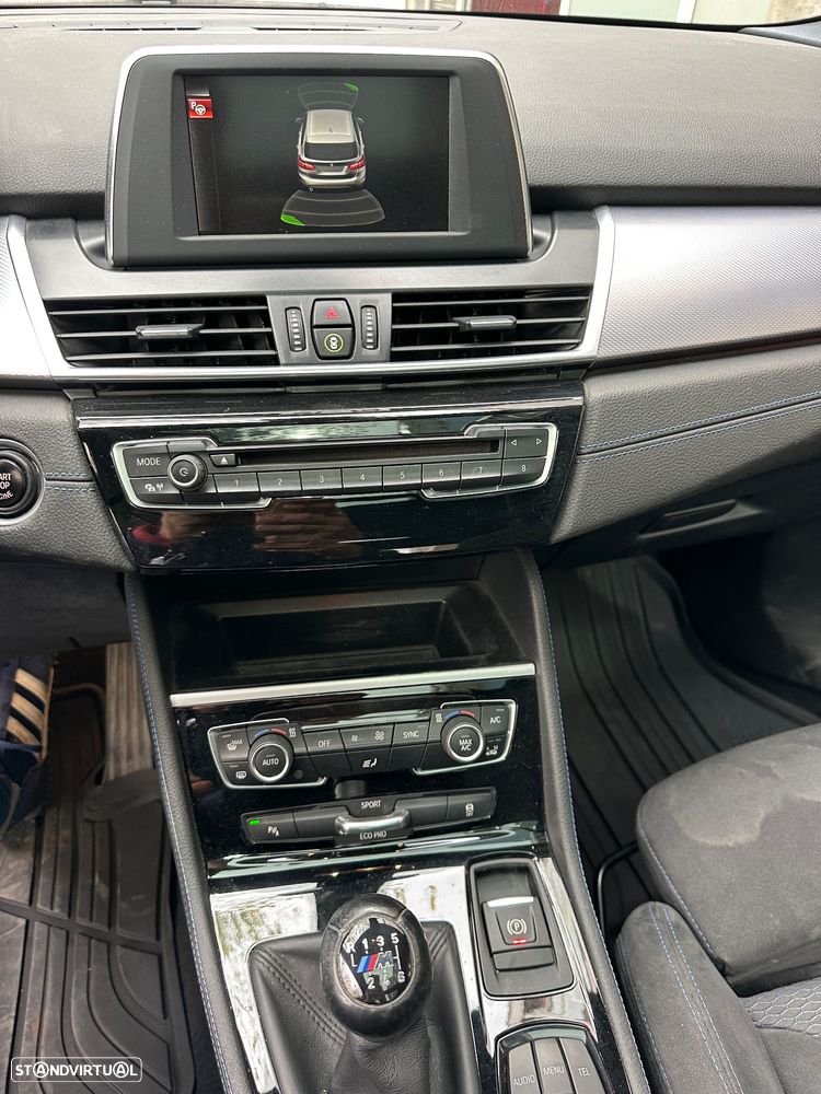 BMW 216 Active Tourer d Pack M - 8