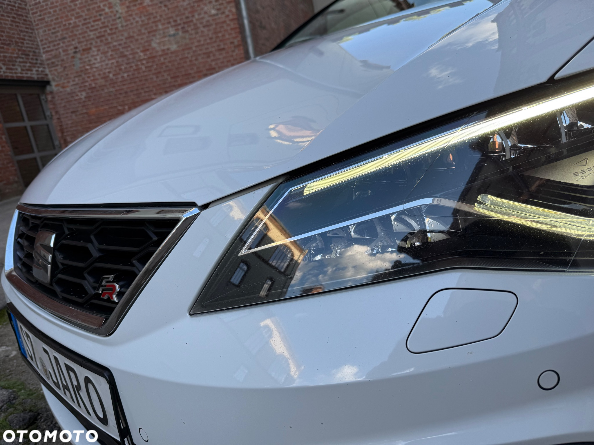 Seat Leon 2.0 TDI DPF DSG FR Black Matt Edition - 13