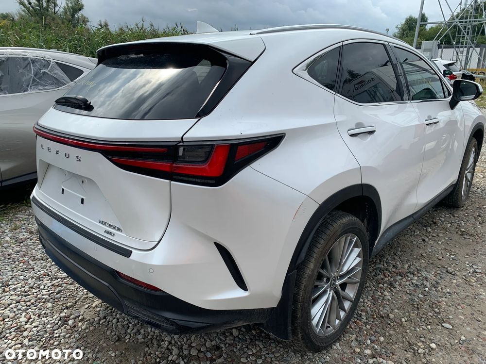 Lexus NX 350h Business - 4