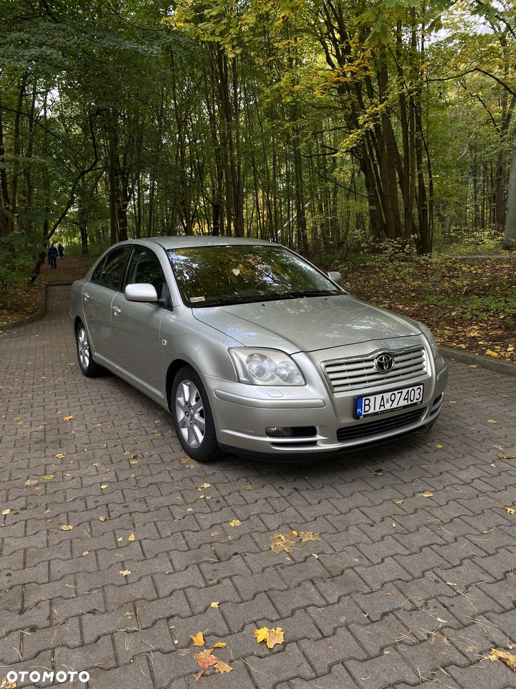 Toyota Avensis - 2