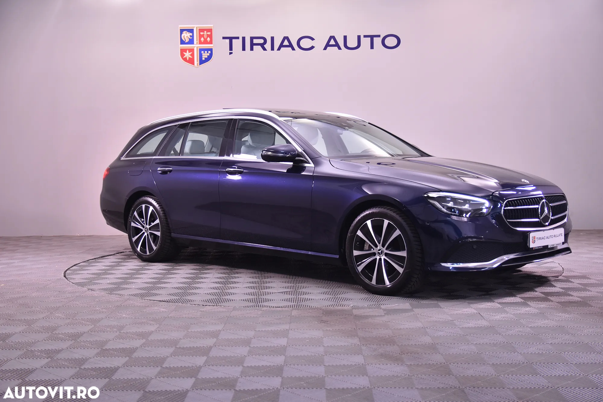 Mercedes-Benz E 300 de T 9G-TRONIC - 7