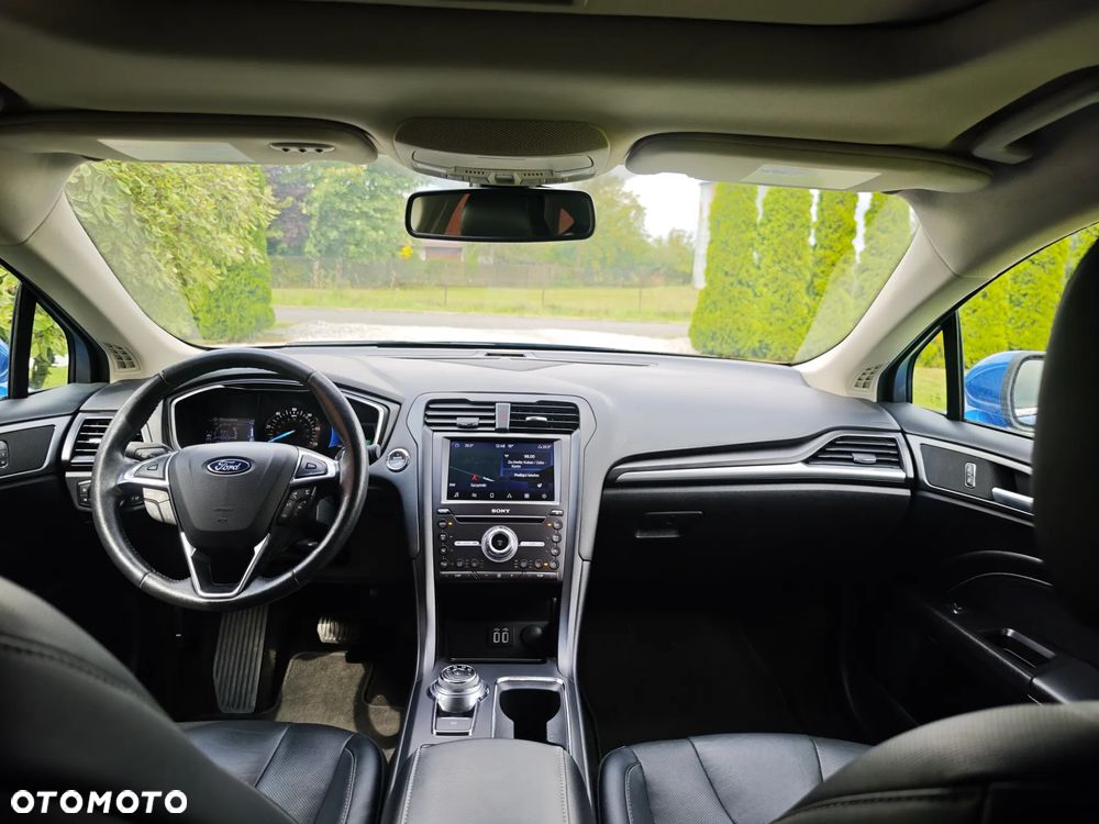 Ford Mondeo 2.0 Hybrid Titanium - 4