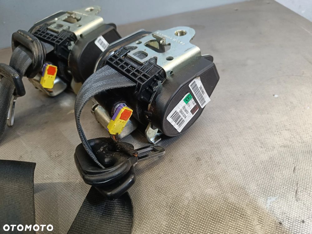Pas bezpieczeństwa Skoda Octavia 2 FL II Lift Prawy Przód Przedni 1Z0857702C - 5