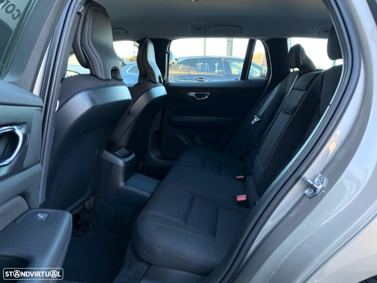Volvo V60 2.0 T6 AWD TE Inscription - 35