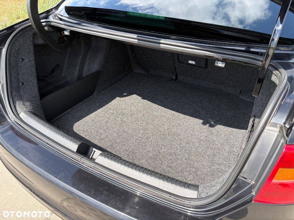 Volkswagen Jetta 2.0 TDI DSG Match - 24