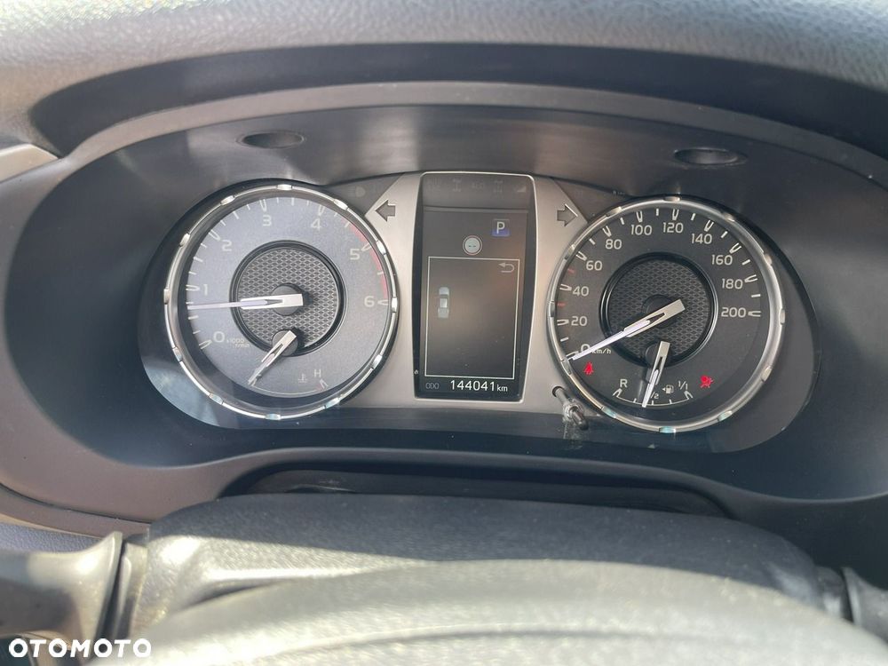 Toyota Hilux 4x4 Double Cab Autm Executive - 7