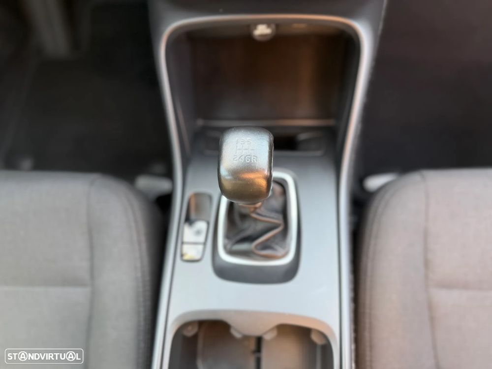 Volvo XC 40 1.5 T2 Momentum - 19