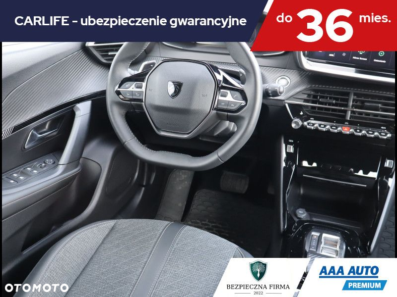 Peugeot 2008 - 8