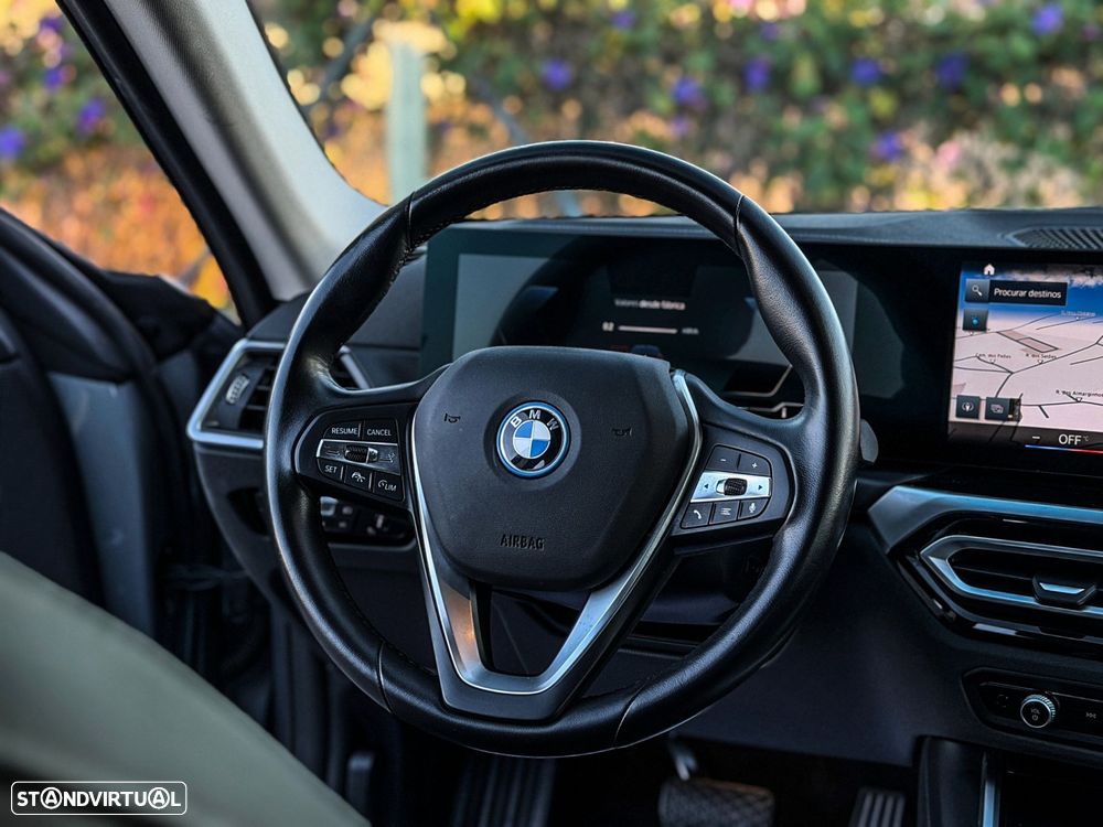 BMW i4 eDrive40 - 14