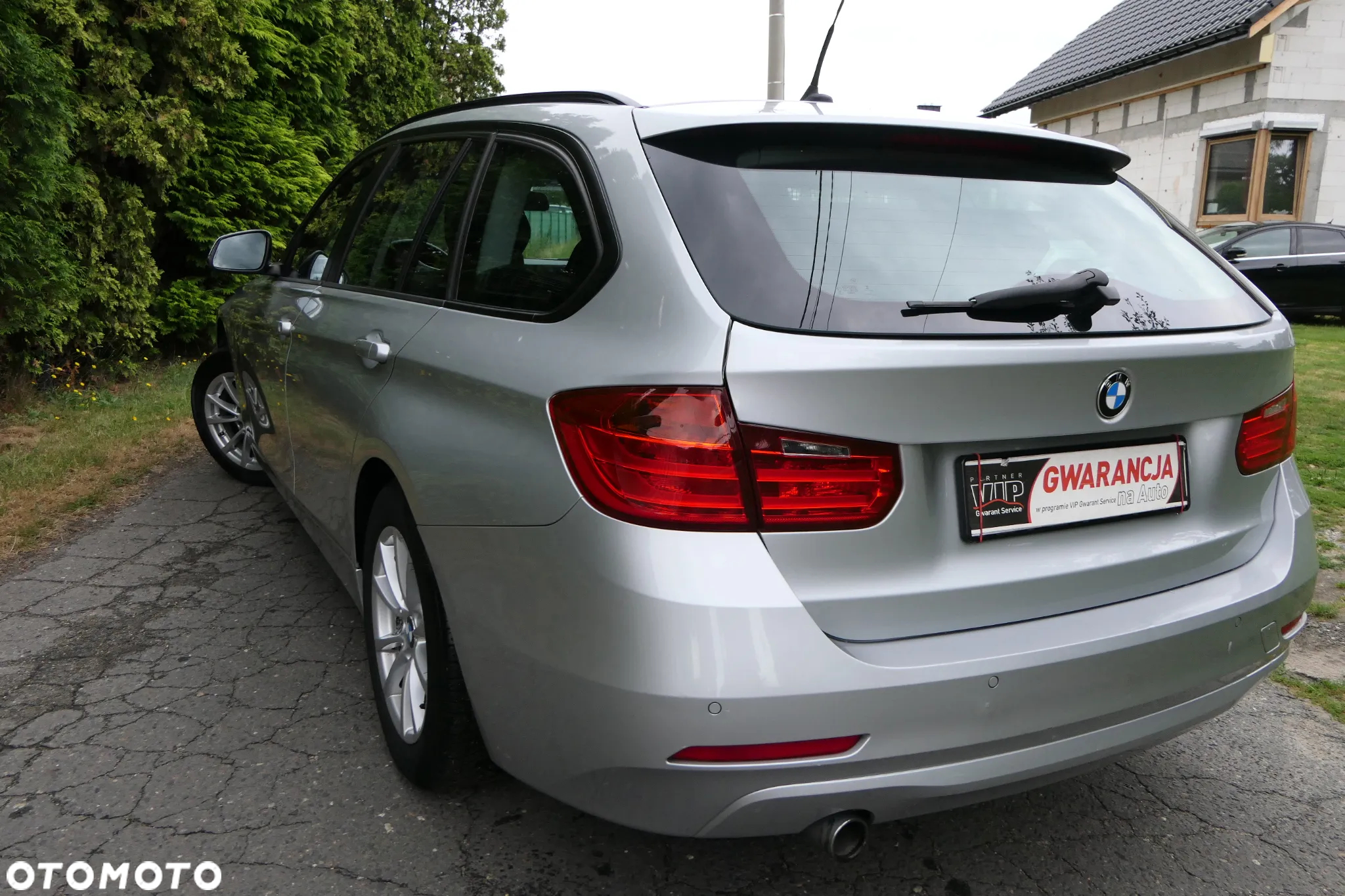 BMW Seria 3 320d Touring xDrive Sport-Aut - 9