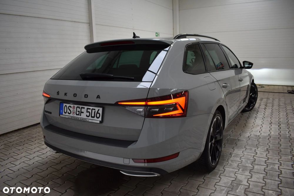 Skoda Superb 2.0 TDI Sportline DSG - 11