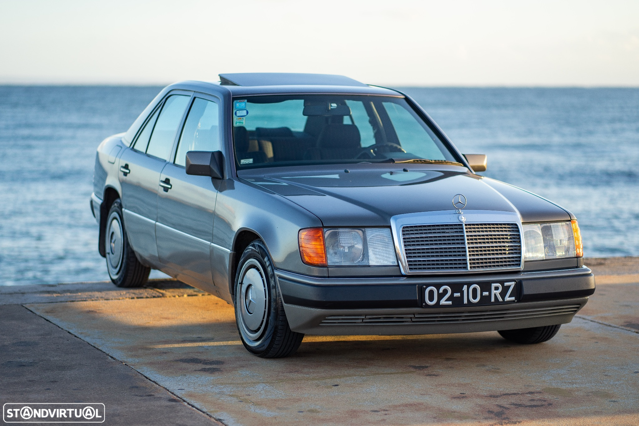 Mercedes-Benz E 250 - 21