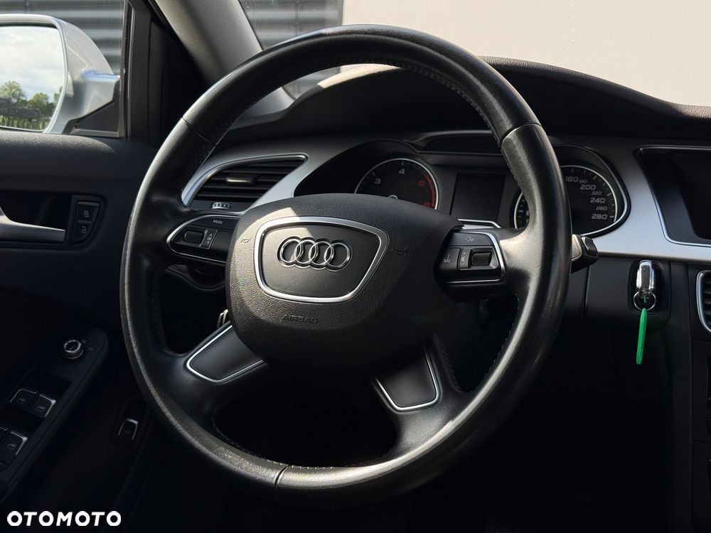 Audi A4 Avant 2.0 TDI DPF multitronic S line Sportpaket - 10