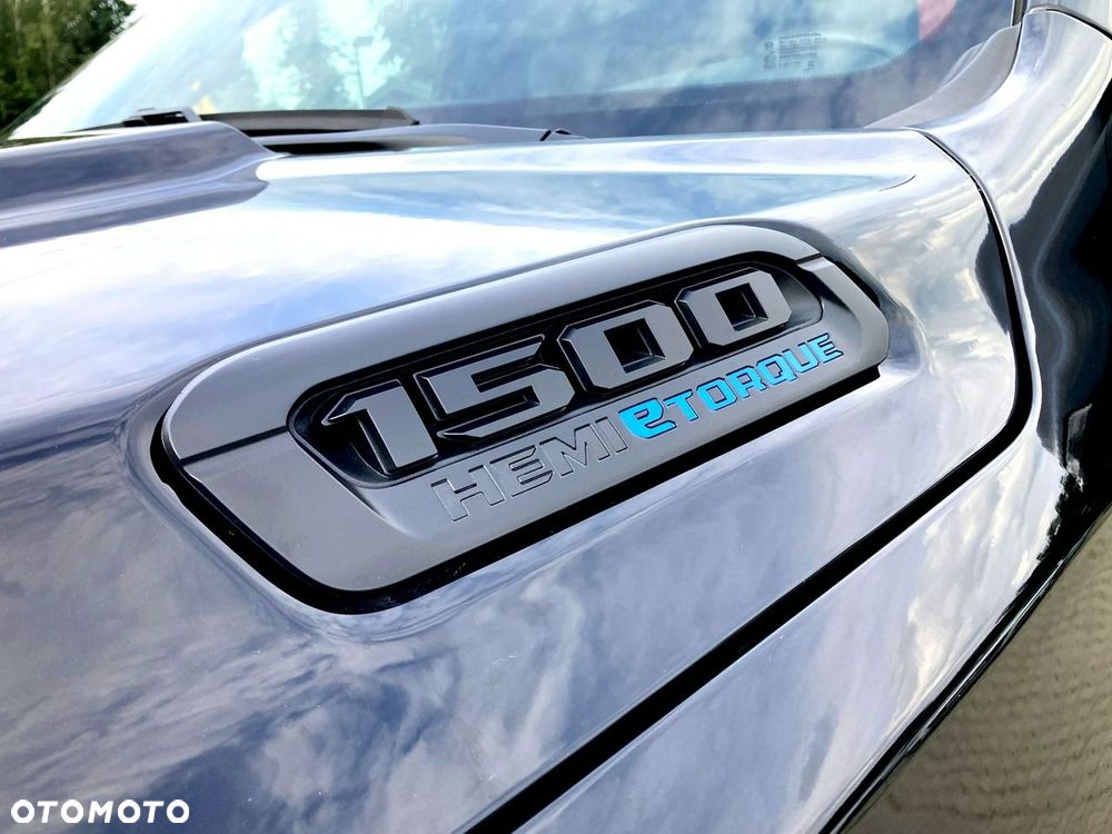 RAM 1500 Crew Cab Sport - 33