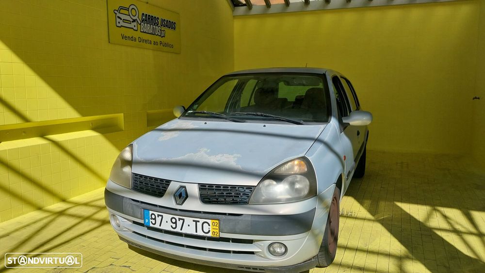 Renault Clio 1.2 16V Privilège - 18