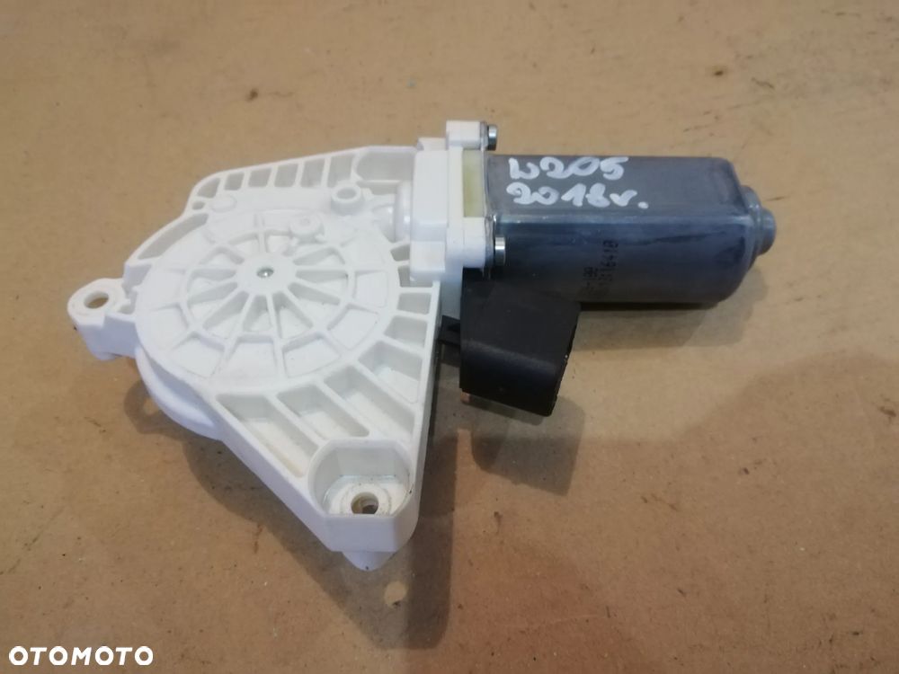 Silniczek szyby Silniczek przednich lewych drzwi MERCEDES-BENZ C (W205) A0009066106