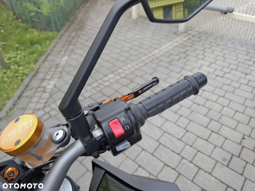 KTM Super Duke - 21