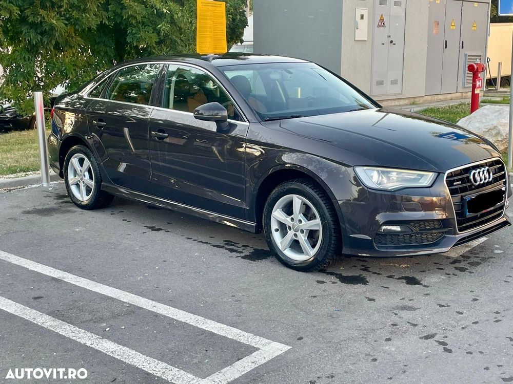 Audi A3 2.0 TDI (clean diesel) quattro S line Sportpaket - 4