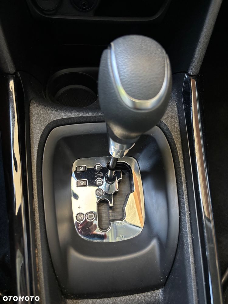 Peugeot 2008 PureTech 110 GPF Stop&Start EAT6 Allure - 6