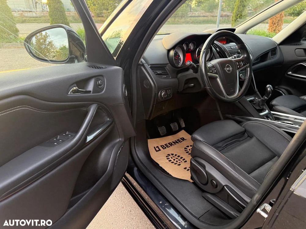 Opel Zafira Tourer 1.6 CDTI ECOTEC Start/Stop Cosmo - 12
