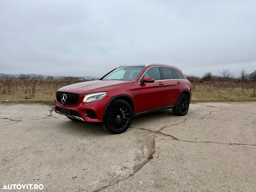 Mercedes-Benz GLC 300 4Matic 9G-TRONIC AMG Line - 1