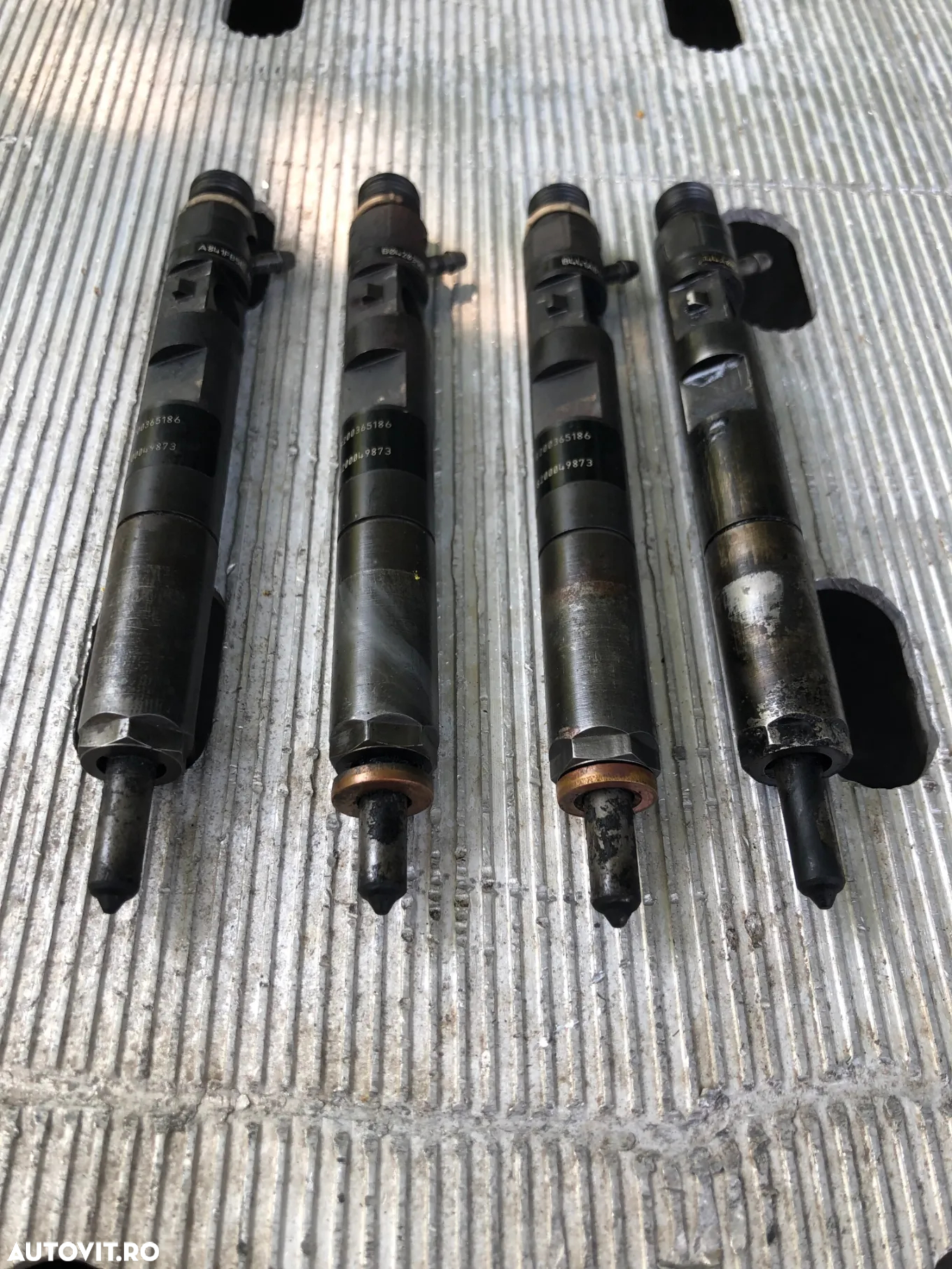 Injector/injectoare Dacia Logan 1,5 DCI EURO 3 set - 4