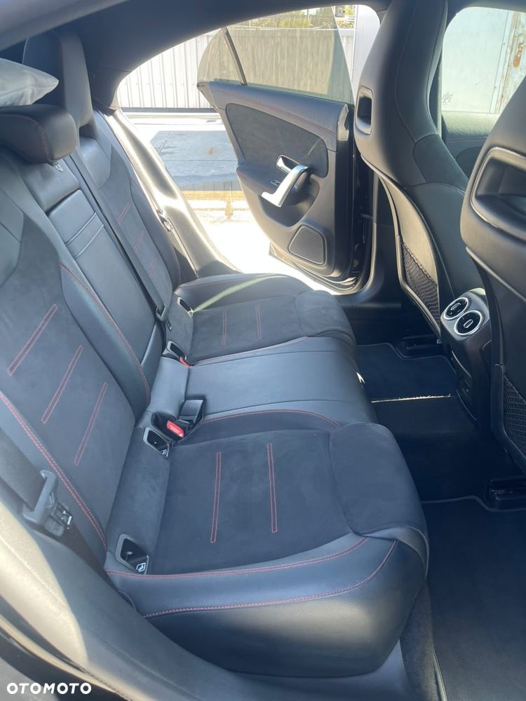 Mercedes-Benz CLA 180 d AMG Line 8G-DCT - 11