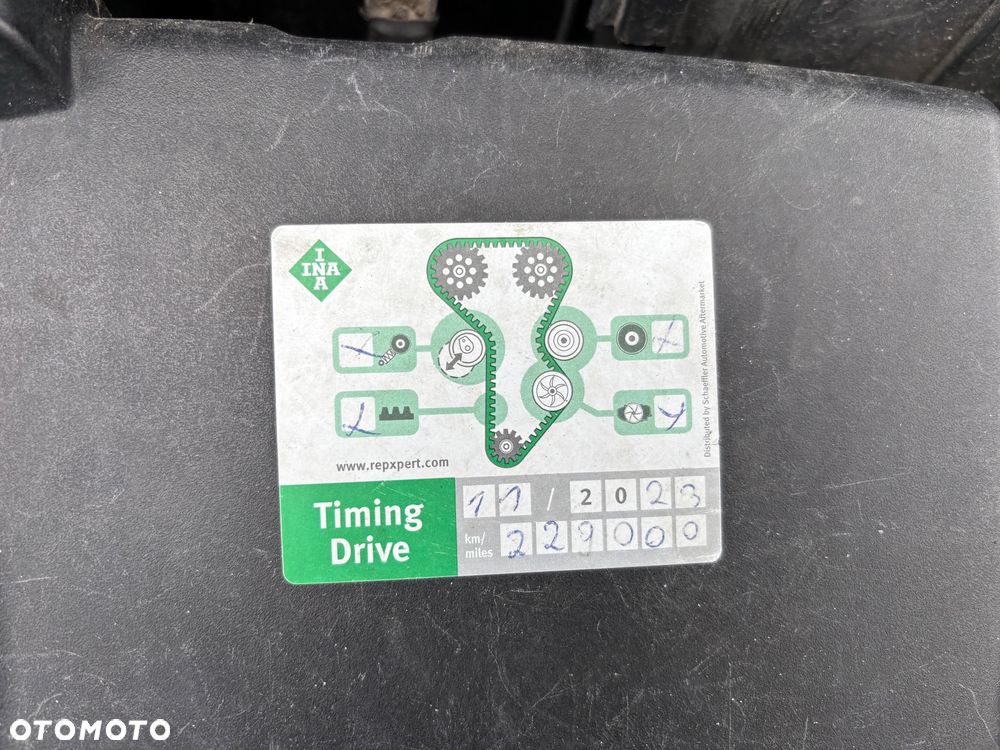 Peugeot 5008 HDI FAP 165 Automatik Premium - 21