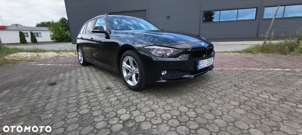 BMW Seria 3 318d DPF Edition Exclusive - 22