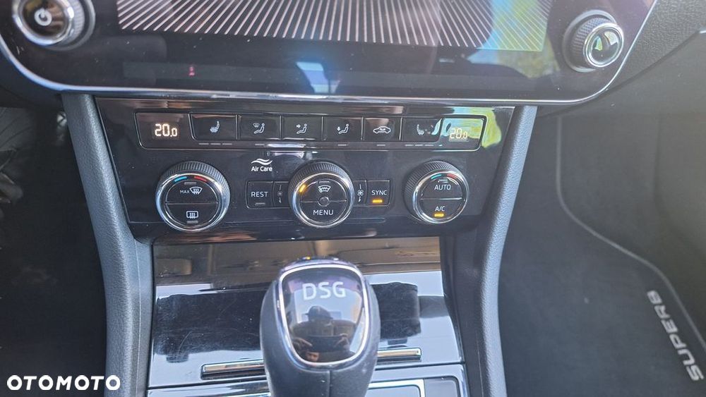 Skoda Superb 2.0 TDI SCR Style DSG - 22