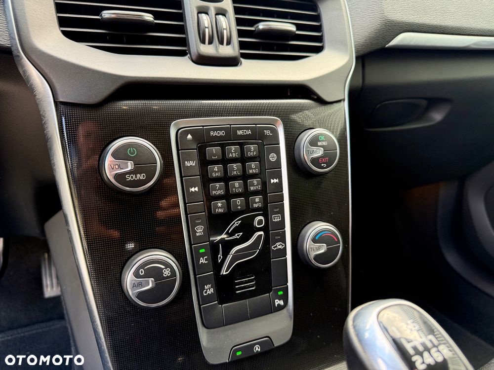 Volvo V40 D2 Drive-E SCR Momentum - 21