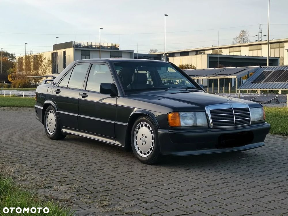 Mercedes-Benz W201 (190) - 8