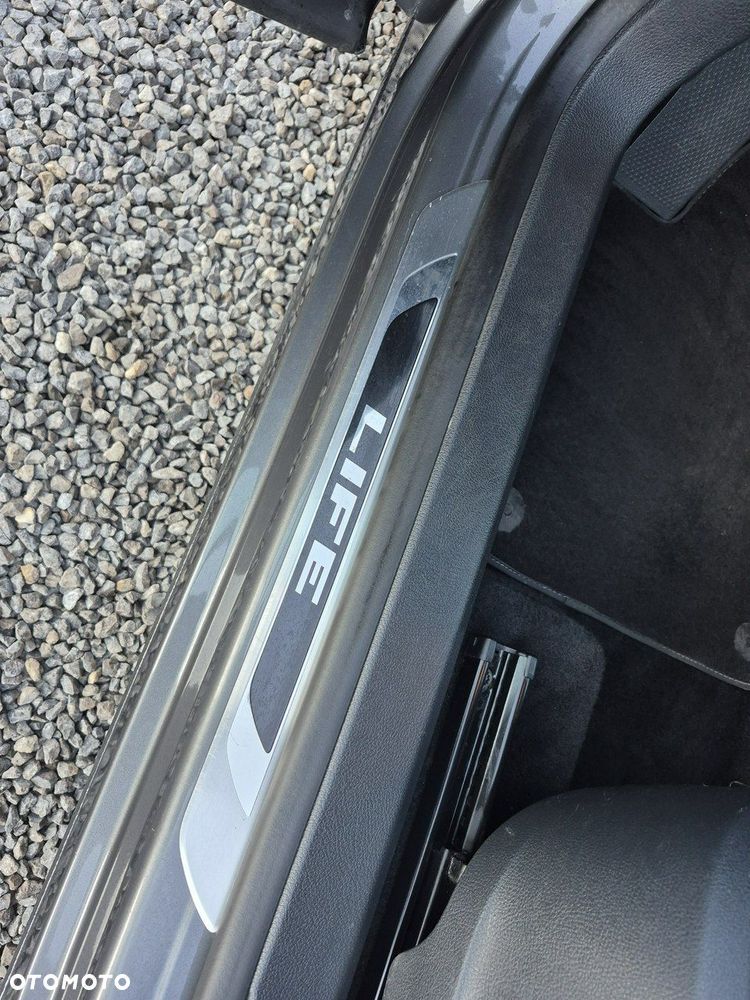 Volkswagen Tiguan - 17