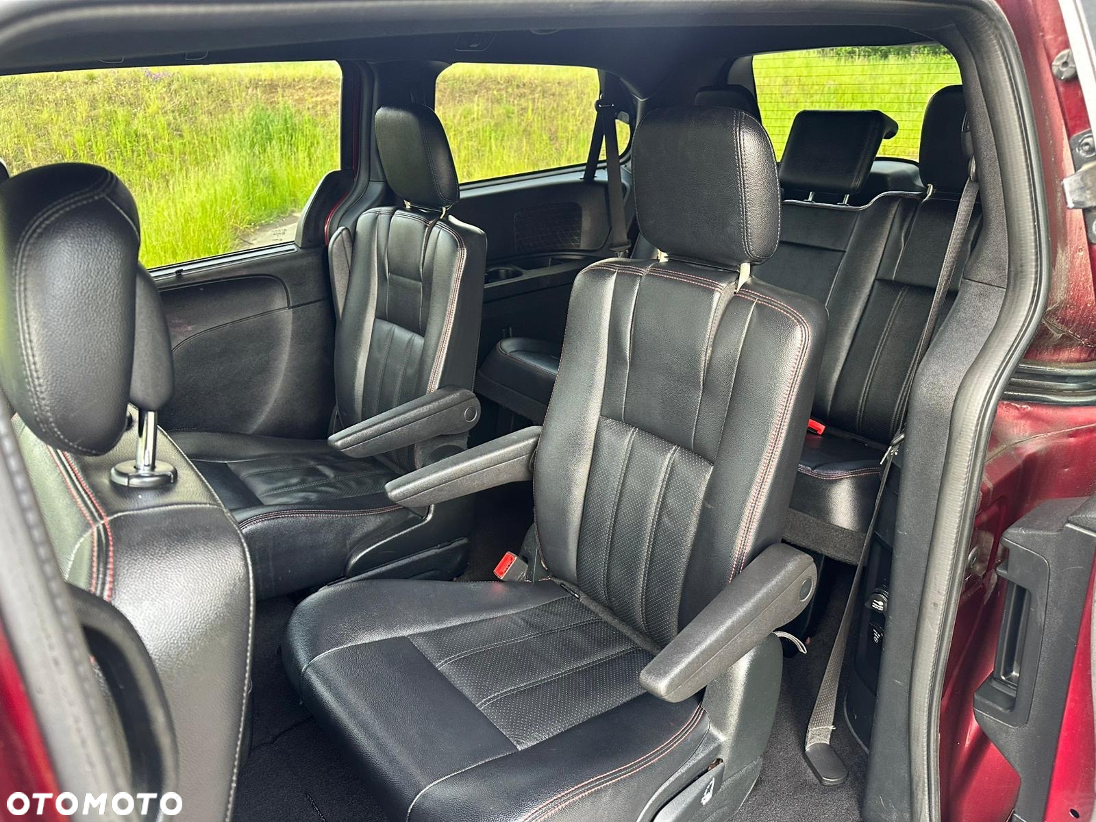 Dodge Grand Caravan - 18
