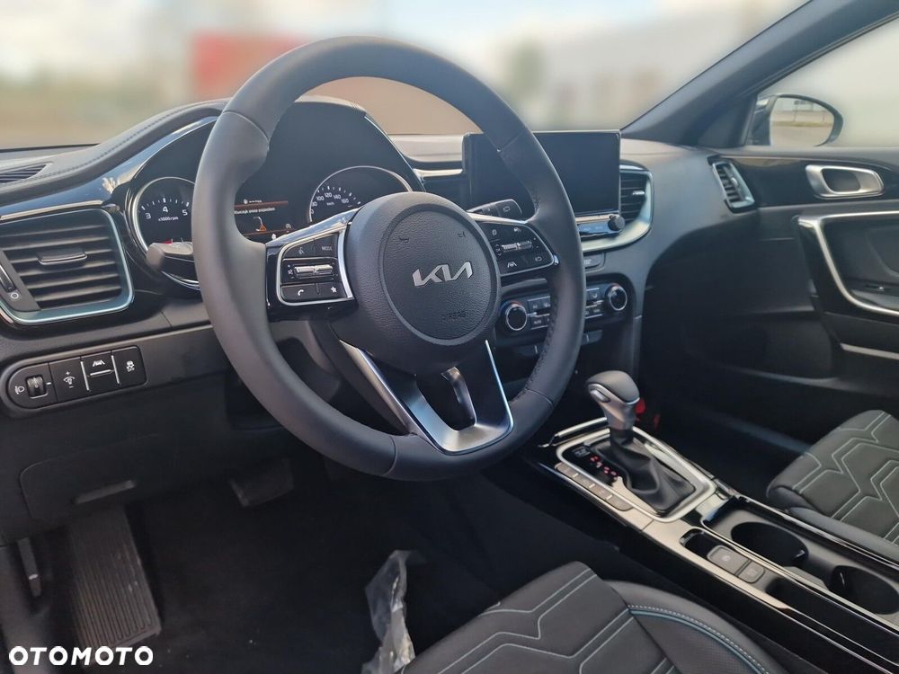 Kia XCeed - 9