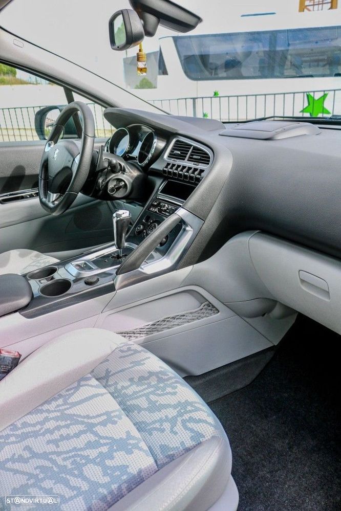 Peugeot 3008 1.6 e-HDi Active 2-Tronic - 14