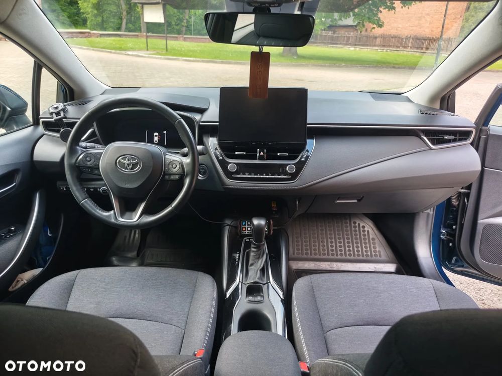 Toyota Corolla 1.8 Hybrid Comfort - 22