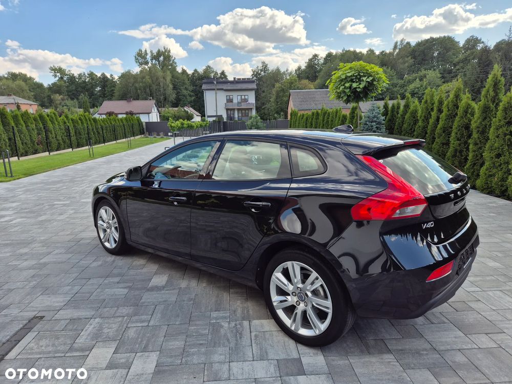 Volvo V40 D2 Kinetic - 22