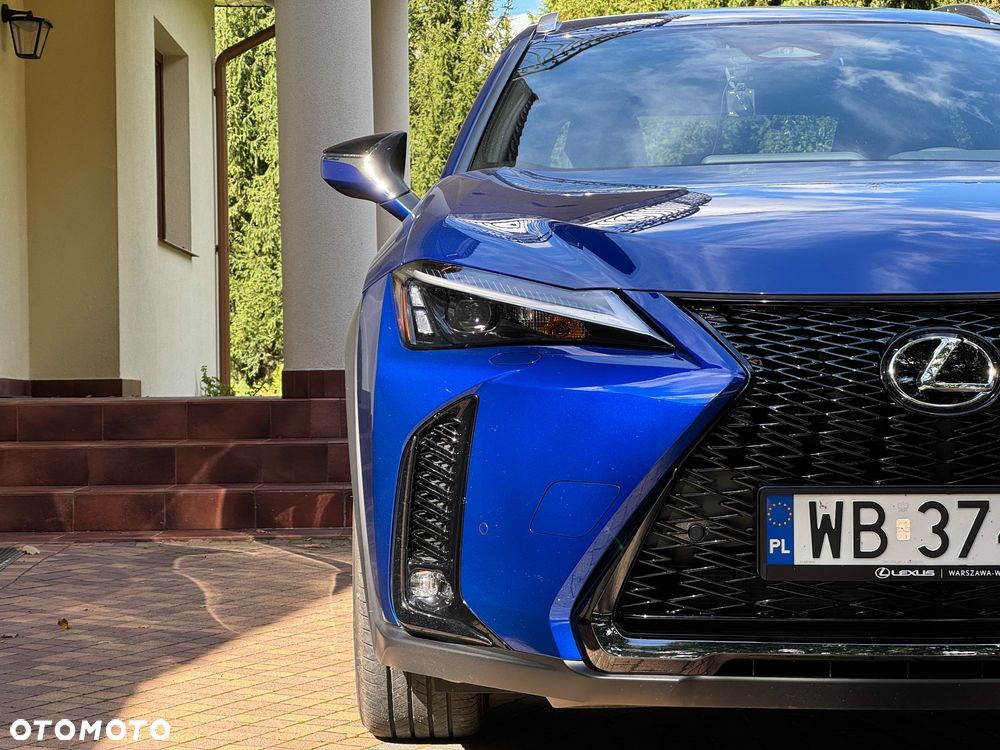 Lexus UX - 2