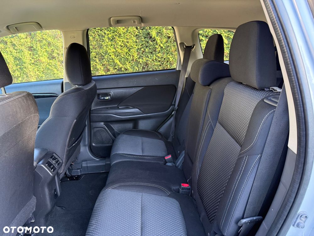Mitsubishi Outlander 2.0 4WD CVT Spirit+ - 12